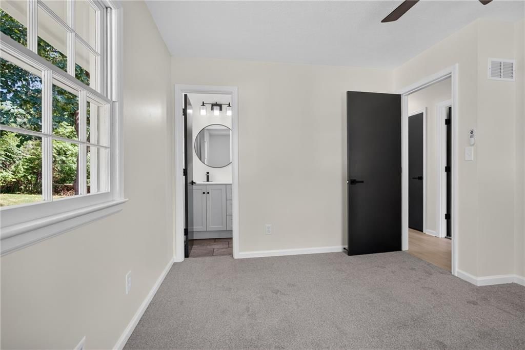 5704 Ewing Avenue — photo 21