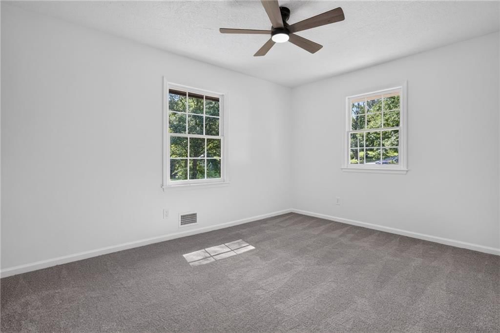 5704 Ewing Avenue — photo 23