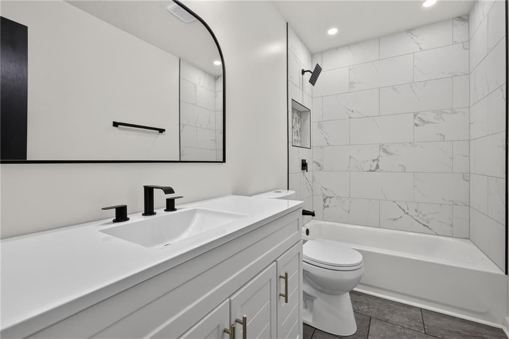 5704 Ewing Avenue — photo 25