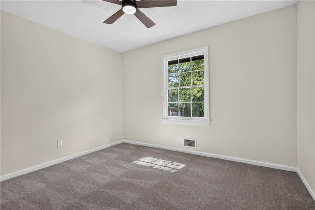 5704 Ewing Avenue — photo 27