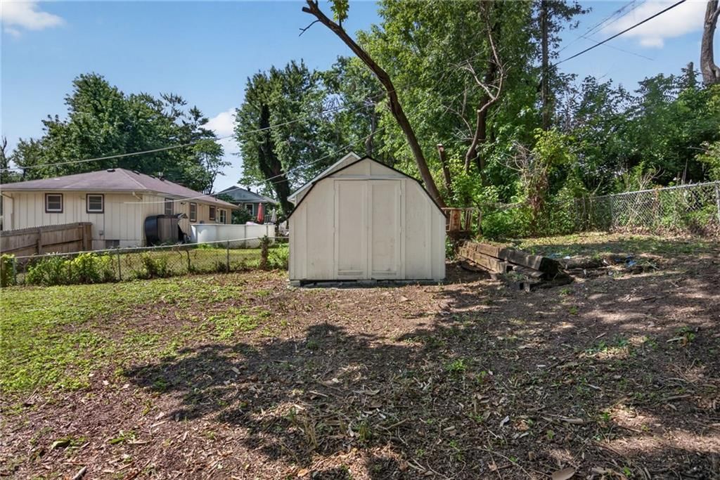 5704 Ewing Avenue — photo 38