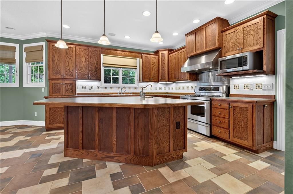 1210 Cedar Crest Circle — photo 13