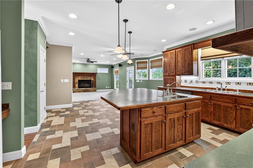 1210 Cedar Crest Circle — photo 14