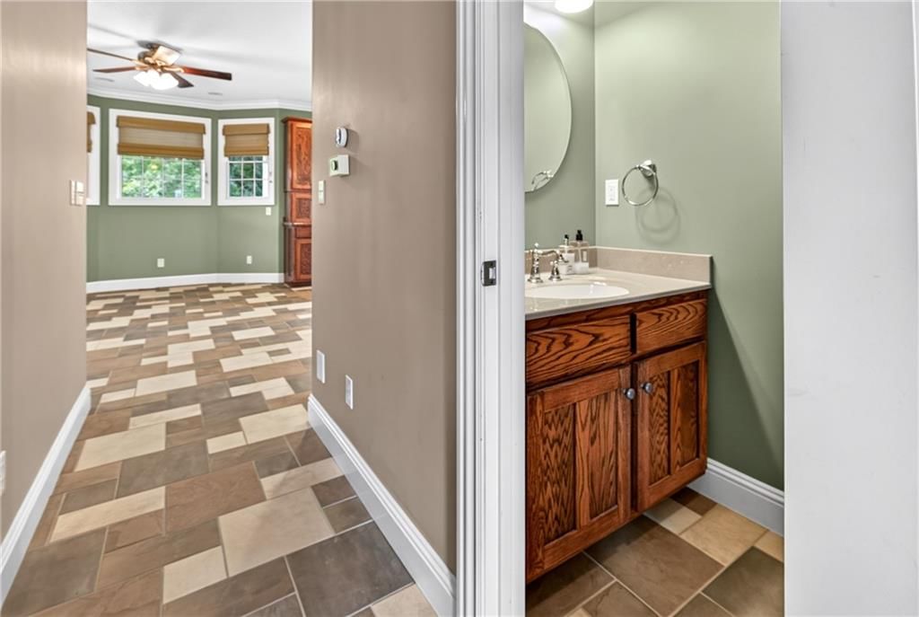 1210 Cedar Crest Circle — photo 21