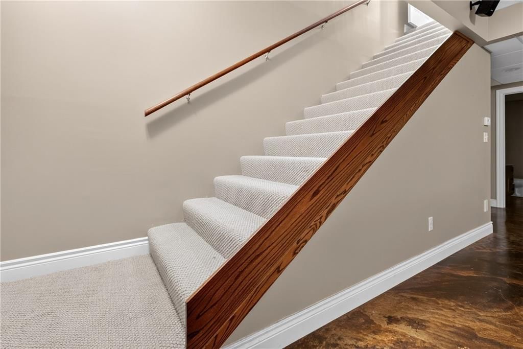 1210 Cedar Crest Circle — photo 49