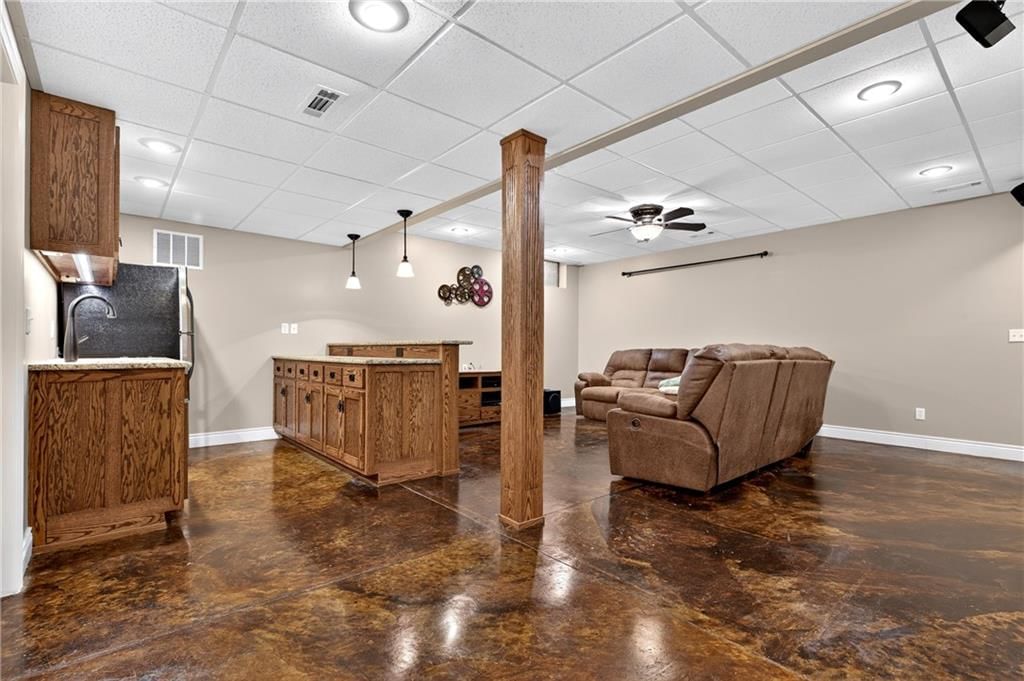 1210 Cedar Crest Circle — photo 53