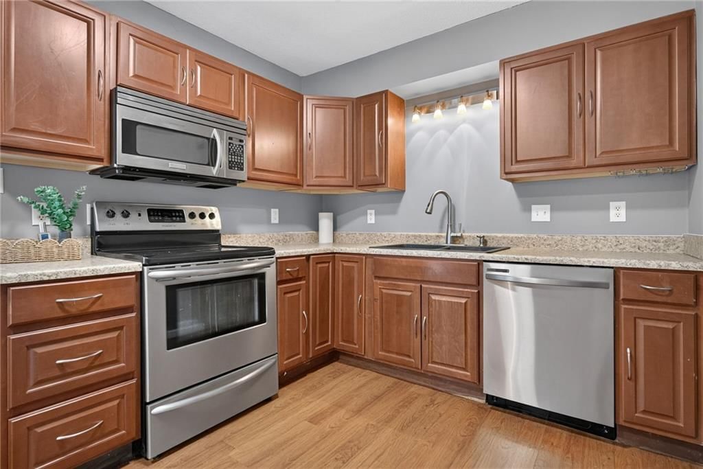 3131 S 46th Terrace — photo 11