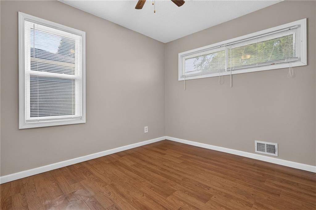 3131 S 46th Terrace — photo 18