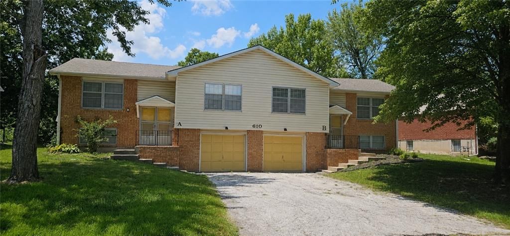 610 NE Lynn Street, Lee's Summit, MO