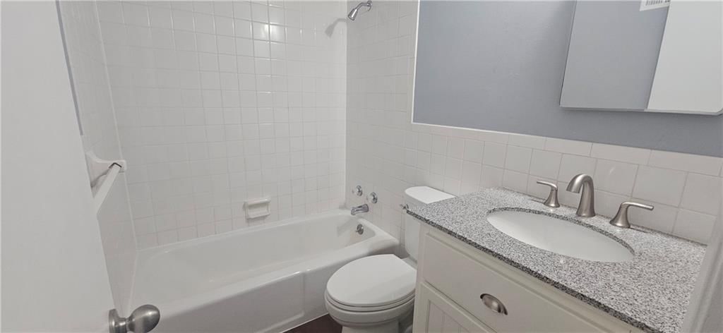 610 NE Lynn Street — photo 27