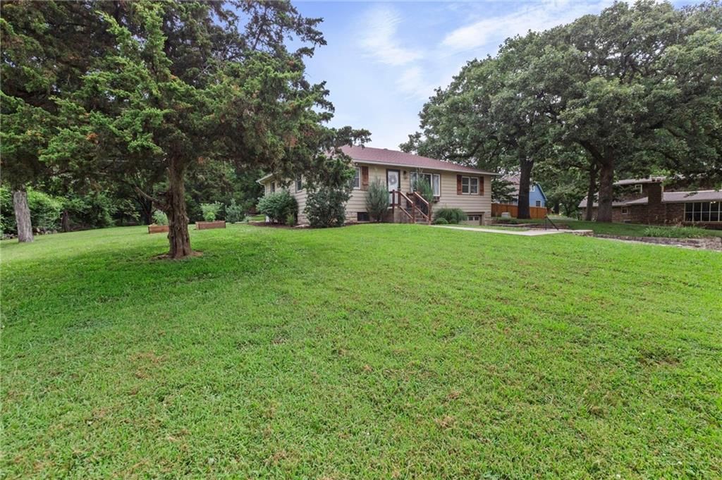 14224 W 67th st Street — photo 2