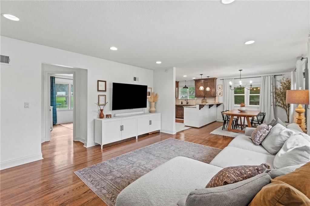 14224 W 67th st Street — photo 3