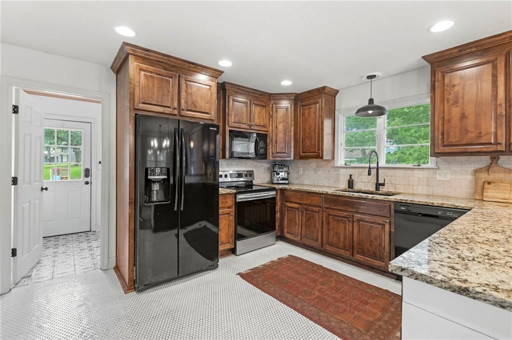 14224 W 67th st Street — photo 9