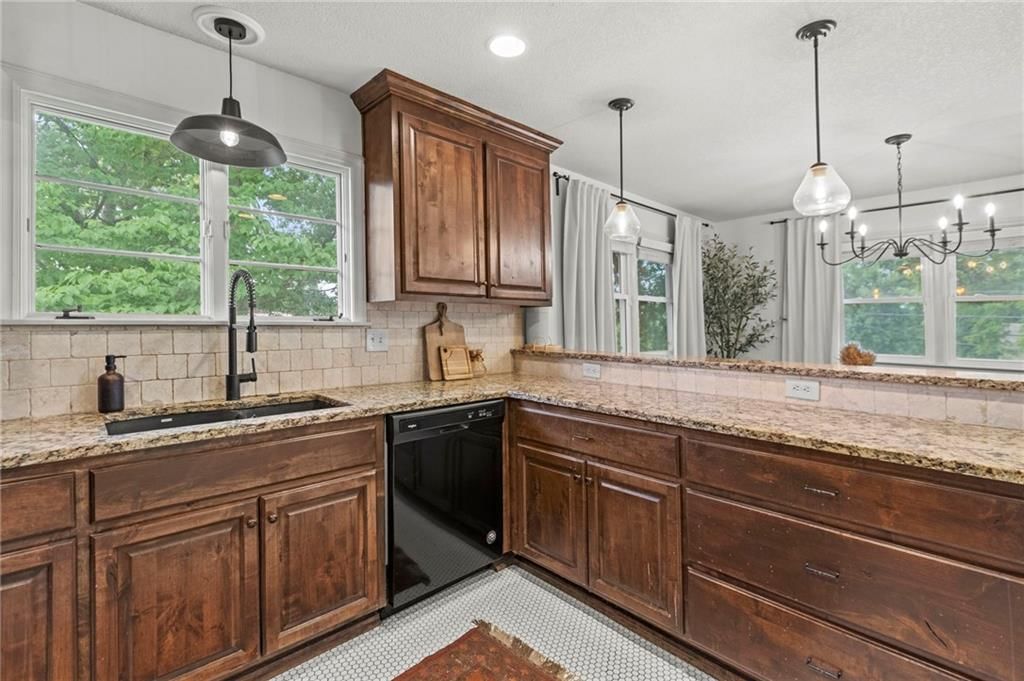 14224 W 67th st Street — photo 10