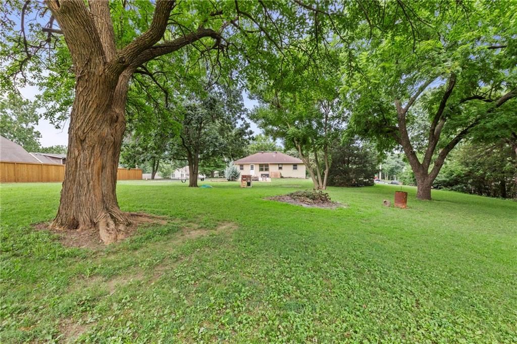 14224 W 67th st Street — photo 30