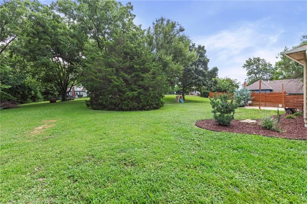 14224 W 67th st Street — photo 32