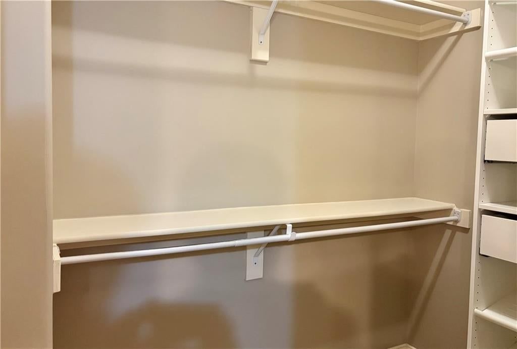 848 N Alder Street — photo 20