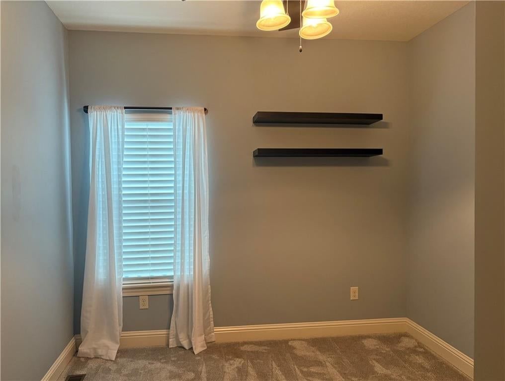 848 N Alder Street — photo 23