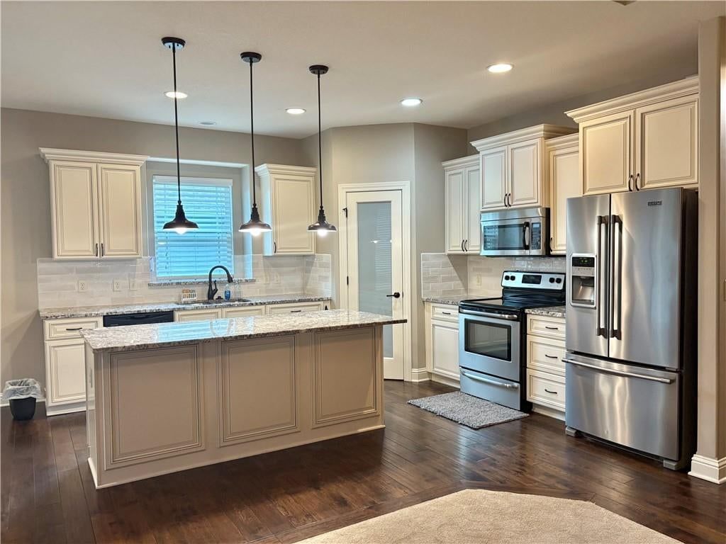 848 N Alder Street — photo 25