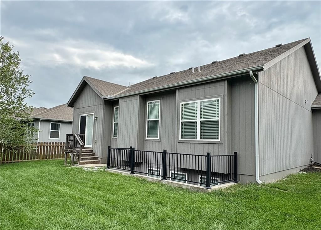 848 N Alder Street — photo 28
