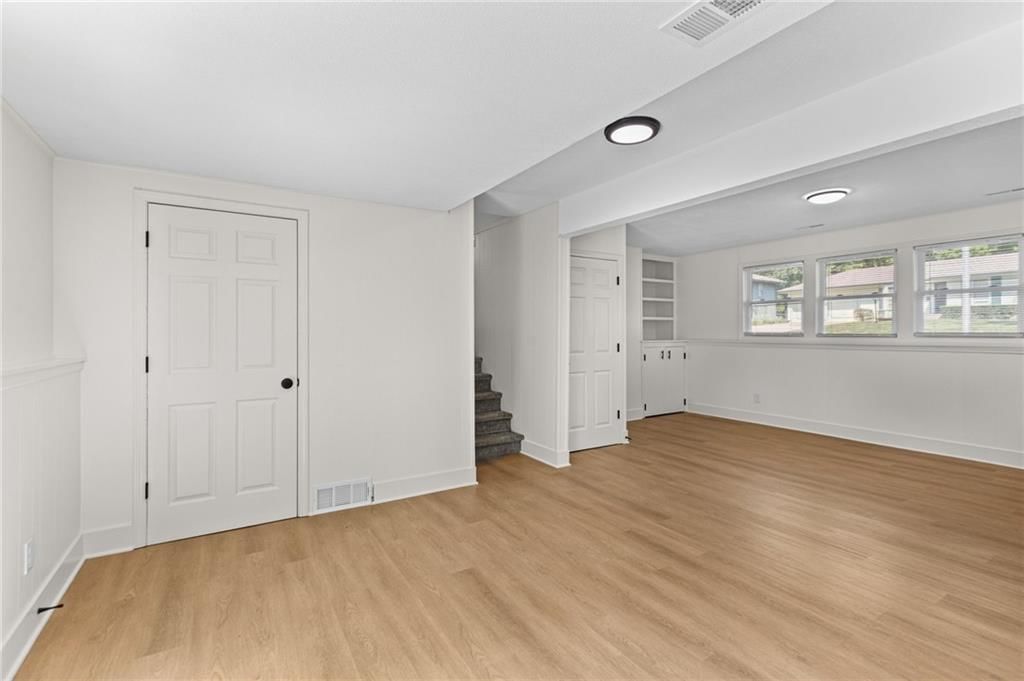 11810 Smalley Avenue — photo 20