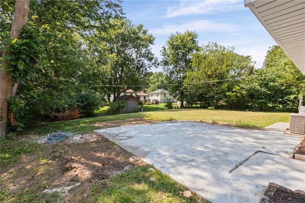 11810 Smalley Avenue — photo 22