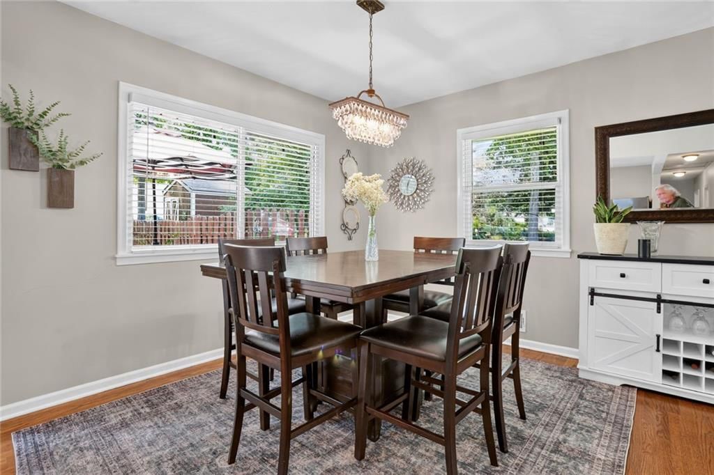 1410 S 50th Drive — photo 4