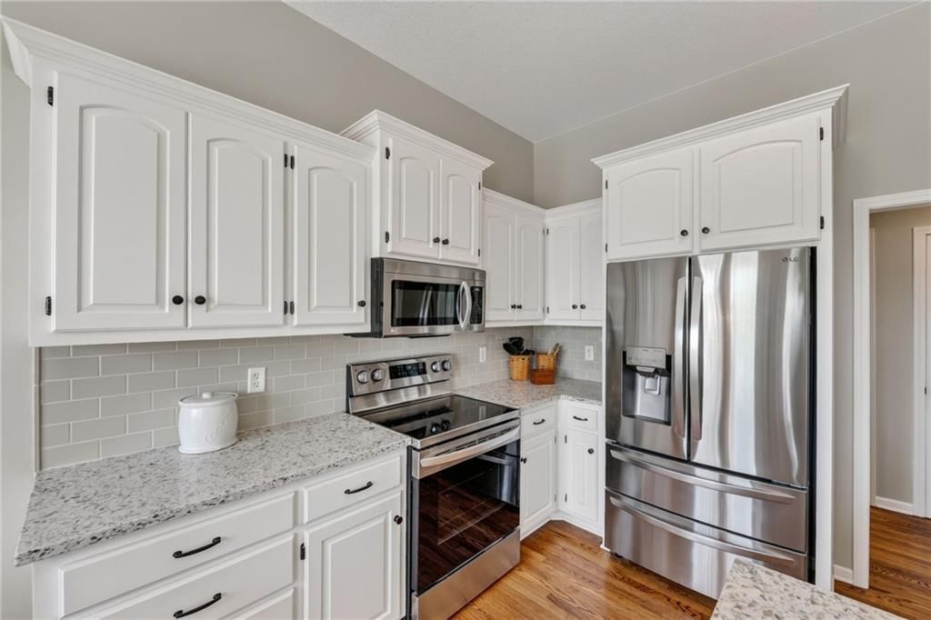 1126 N Glenview Avenue — photo 12