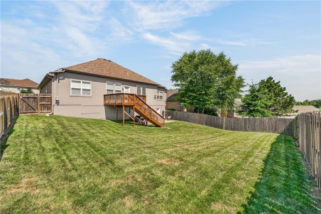 1126 N Glenview Avenue — photo 40