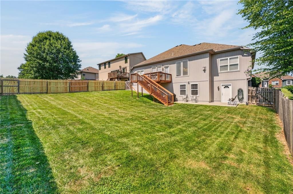 1126 N Glenview Avenue — photo 41