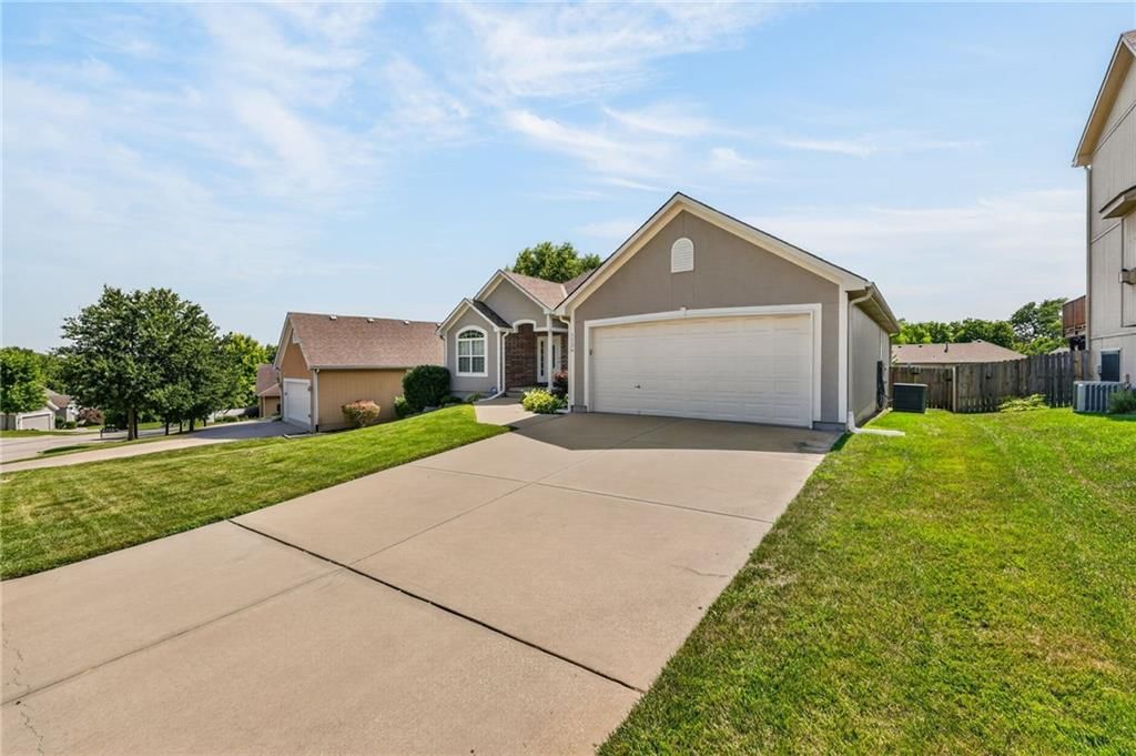 1126 N Glenview Avenue — photo 44