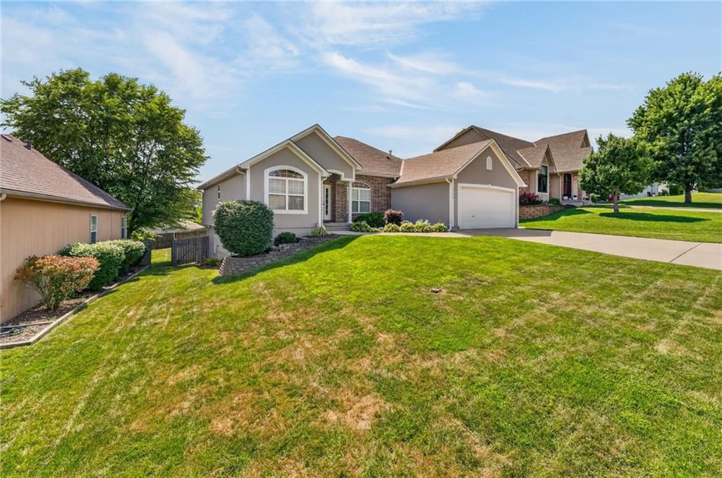 1126 N Glenview Avenue — photo 45
