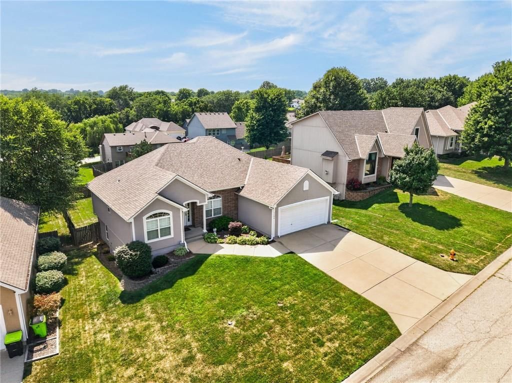 1126 N Glenview Avenue — photo 49