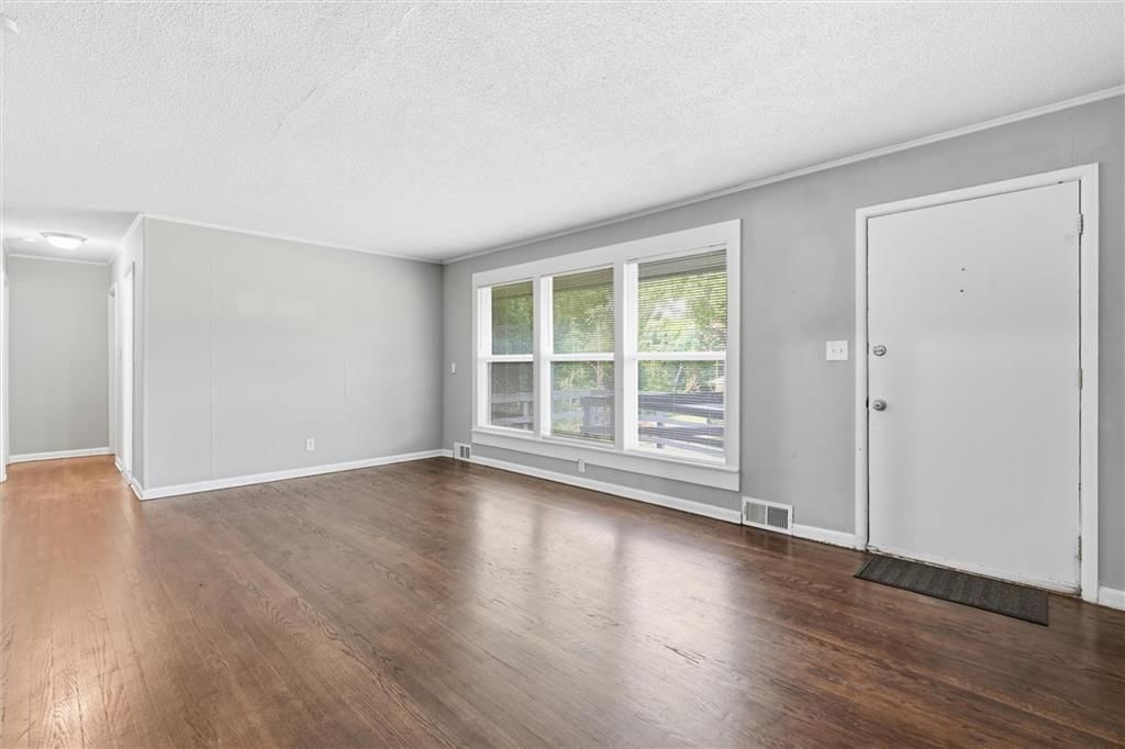 6537 Sears Drive — photo 5