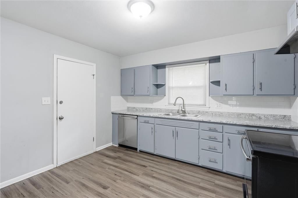 6537 Sears Drive — photo 12