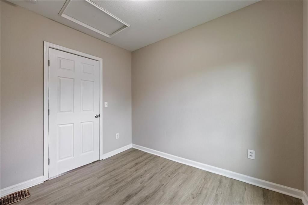 2130 N 32nd Street — photo 17