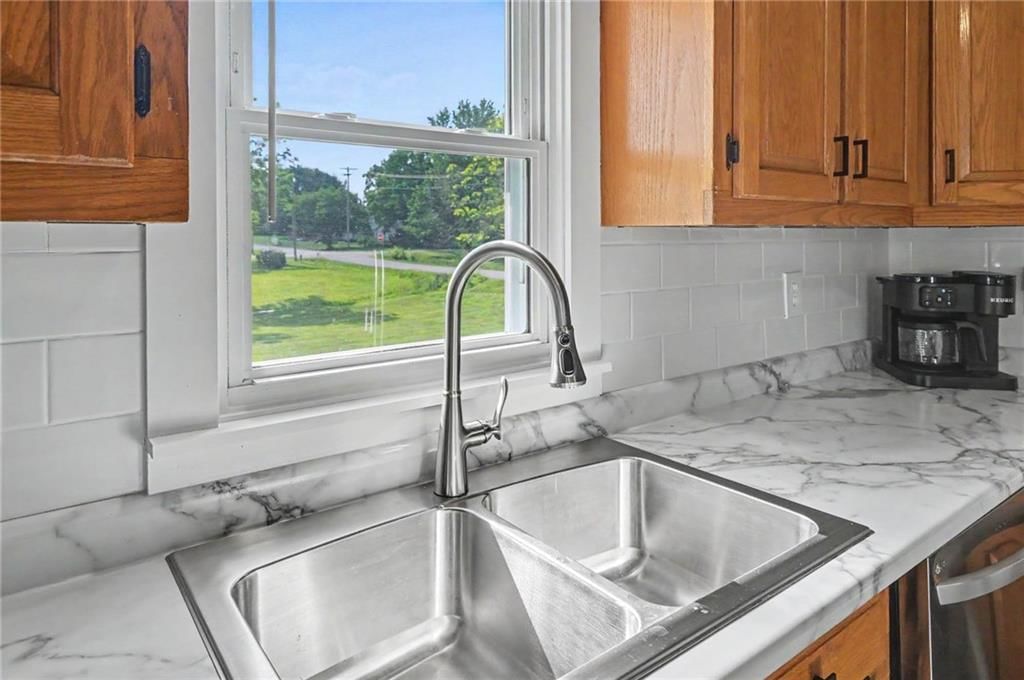 321 Dearborn Street — photo 11