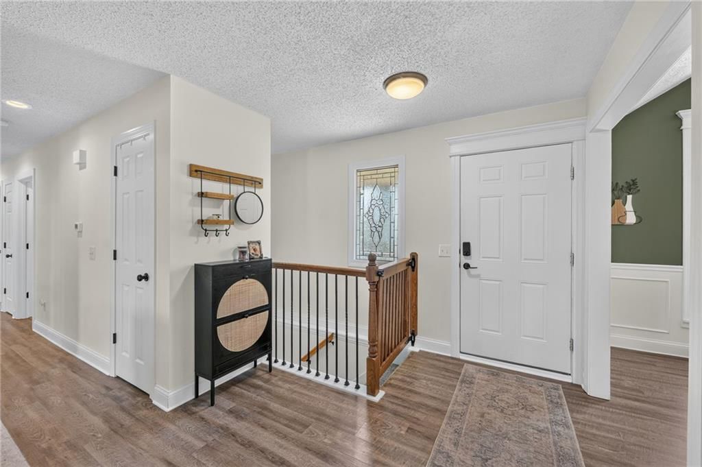 503 NEWPORT Drive — photo 5