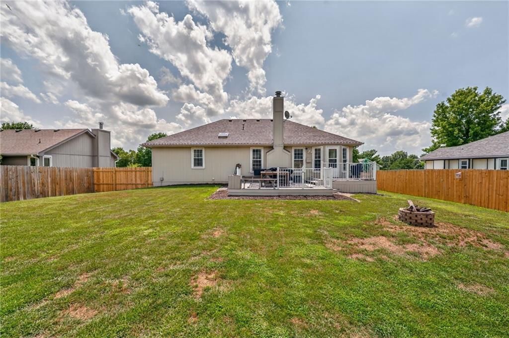 503 NEWPORT Drive — photo 39
