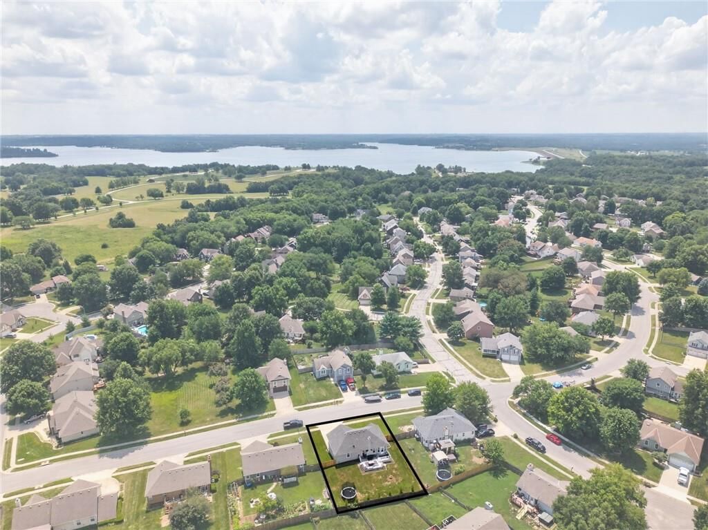 503 NEWPORT Drive — photo 43