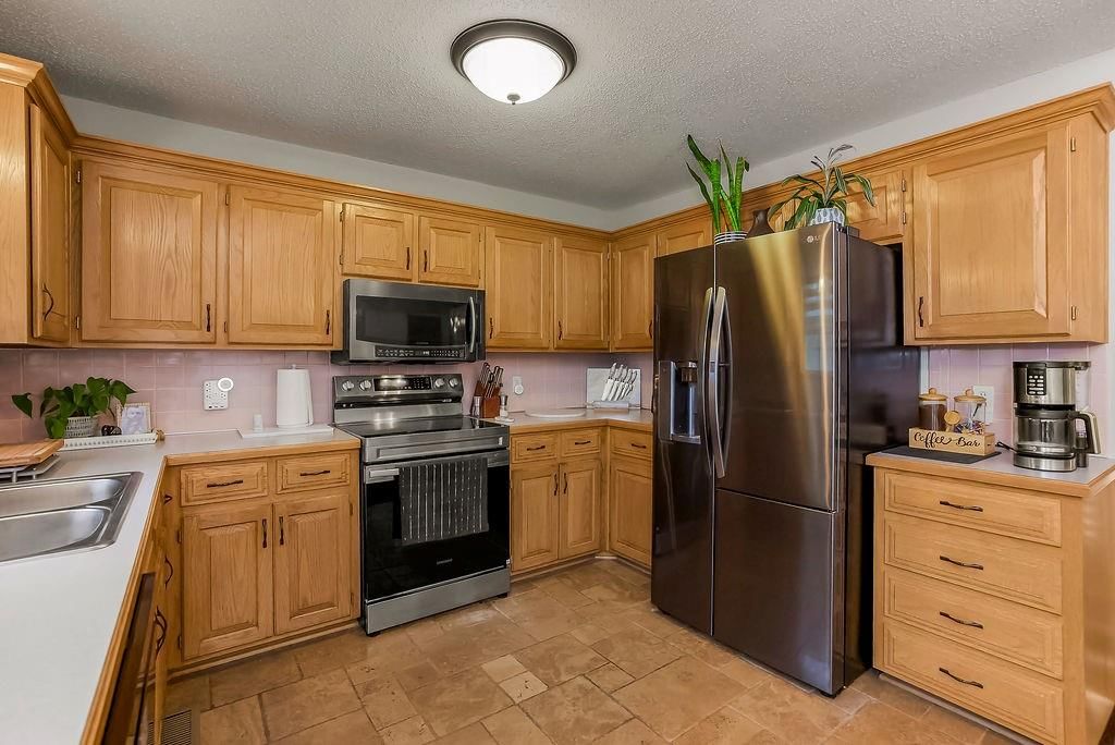 2613 SE Winchester Drive — photo 8