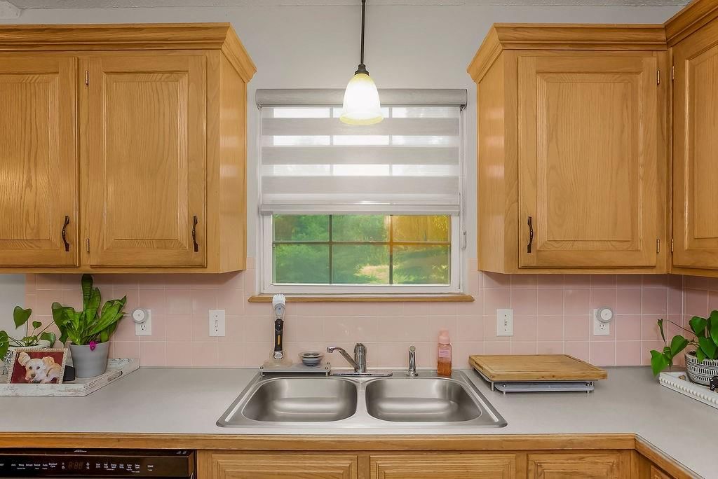 2613 SE Winchester Drive — photo 10