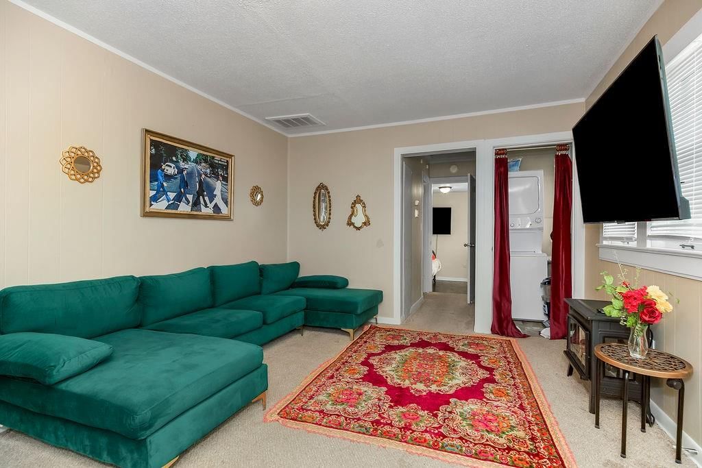 8106 MCGEE Street — photo 3