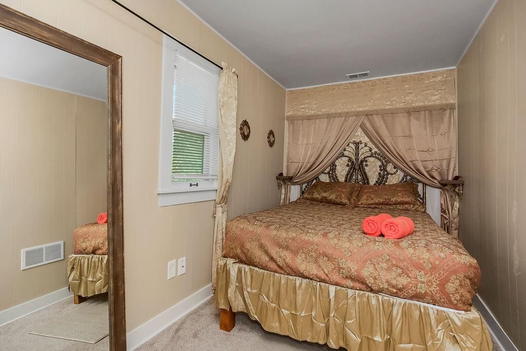 8106 MCGEE Street — photo 12
