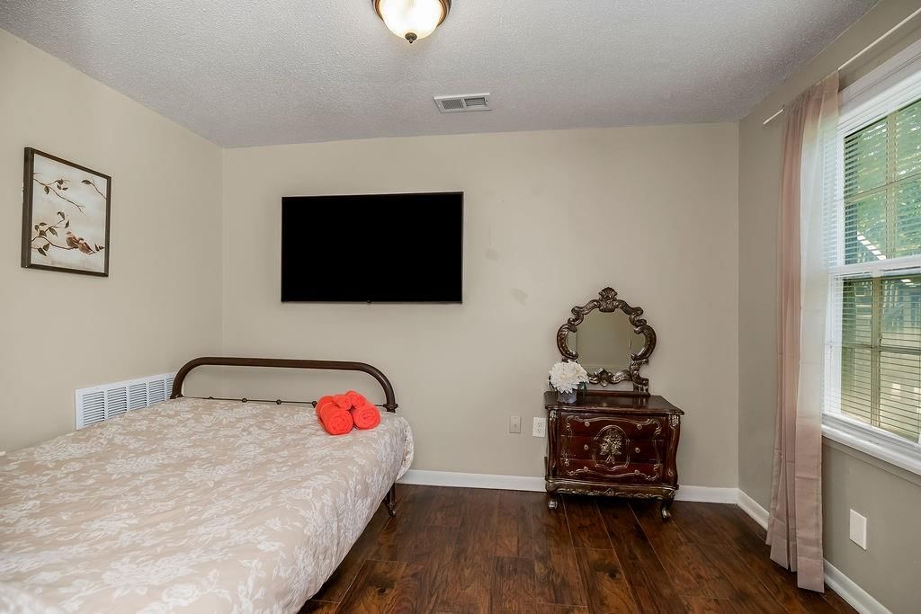 8106 MCGEE Street — photo 14
