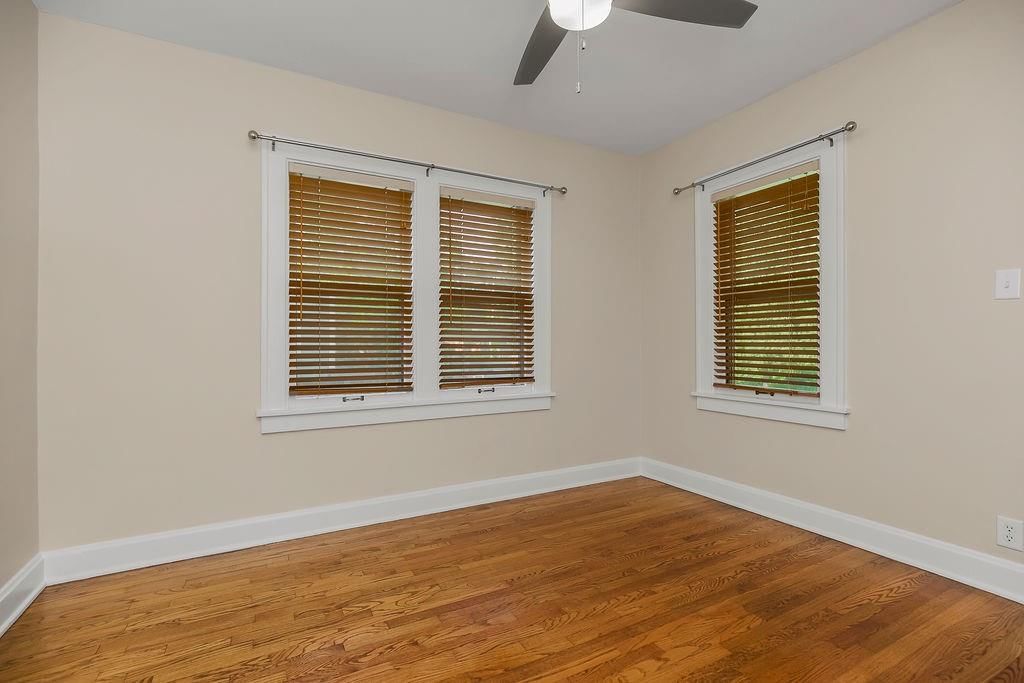 5727 Kenwood Avenue — photo 16