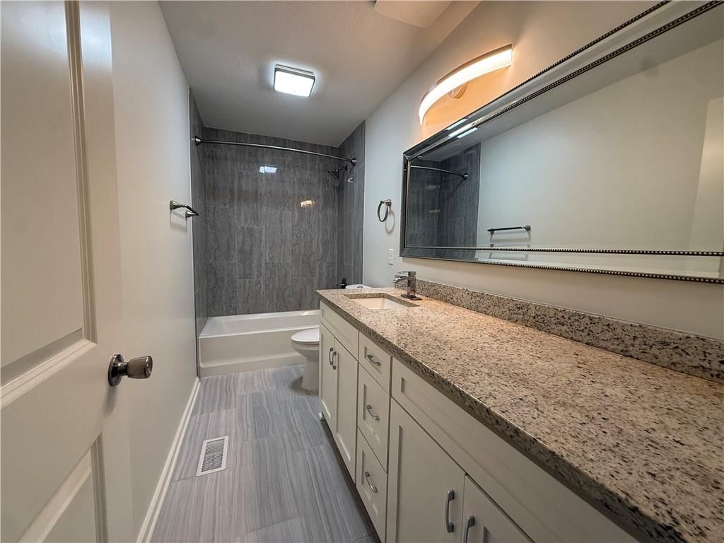 7332 Parallel Parkway — photo 4