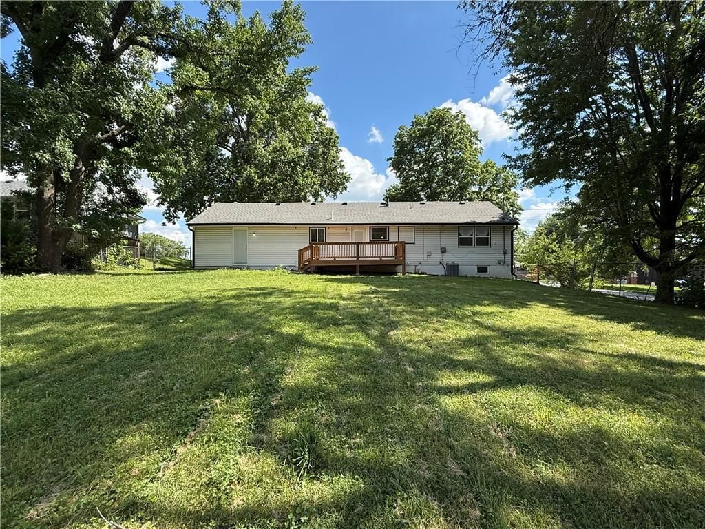 7332 Parallel Parkway — photo 19