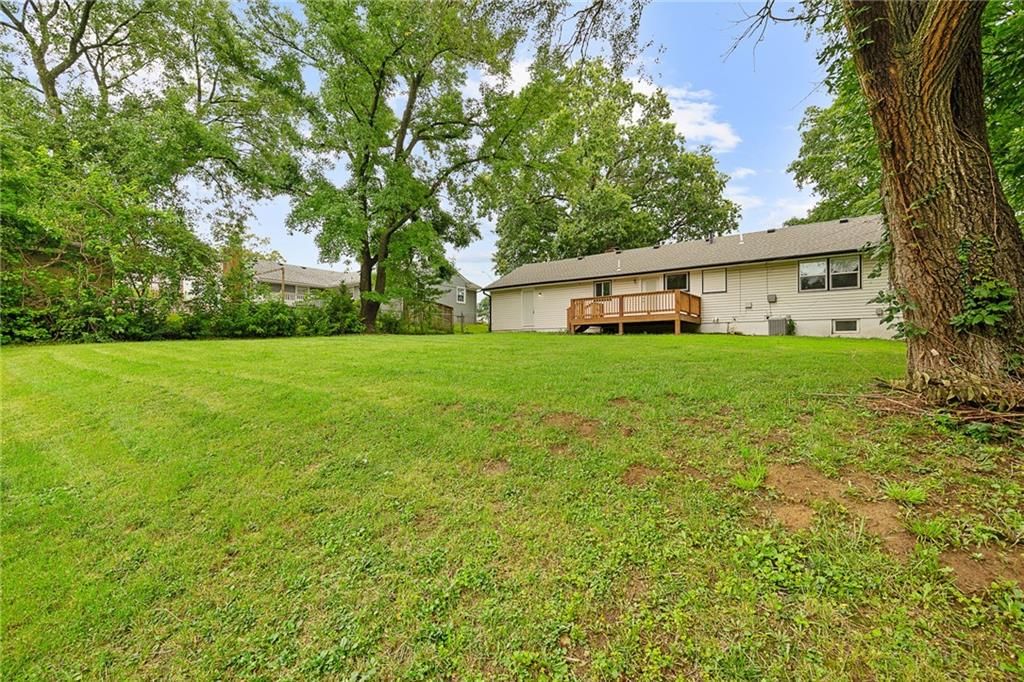 7332 Parallel Parkway — photo 37