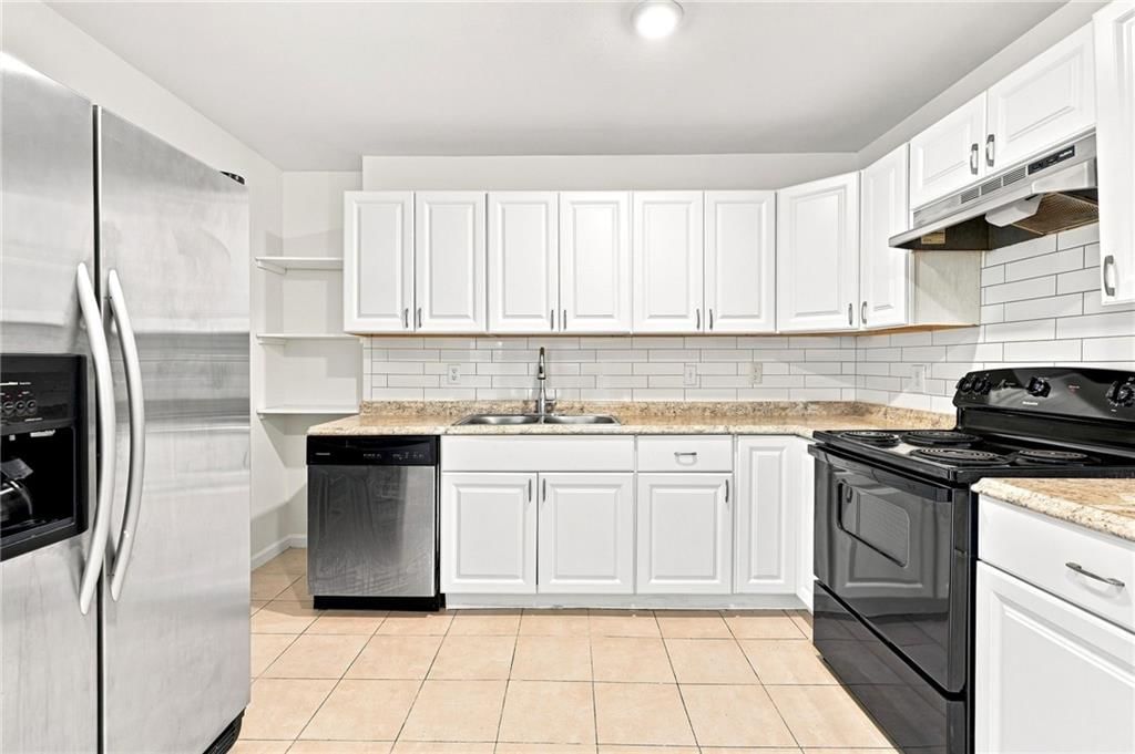 10706 Cambridge Avenue — photo 9